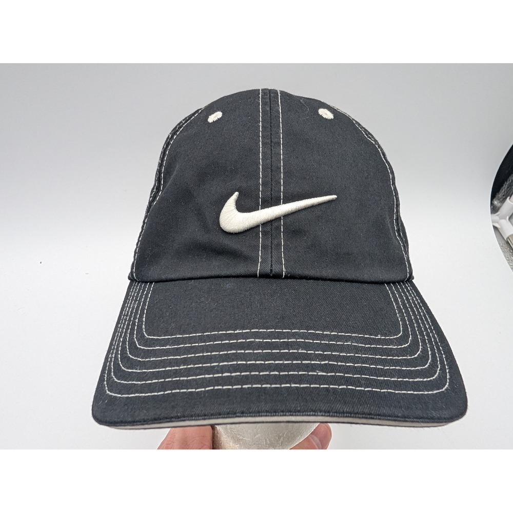 Nike Golf Hat Black White Contrast Stitch Swoosh Adjustable Cap RN56323